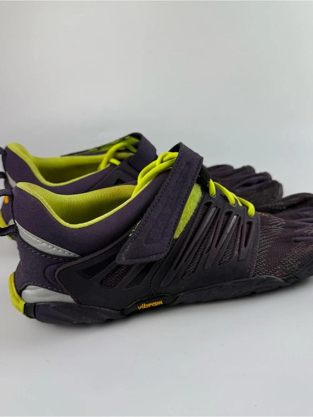 Vibram FiveFingers V-Train Women's Shoes US 9-9.5 EU 42 Purple & Yellow 17W6606